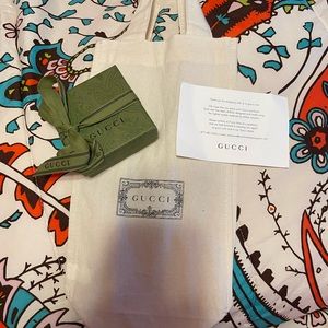 GUCCI cloth bag and green gift box w/ribbon